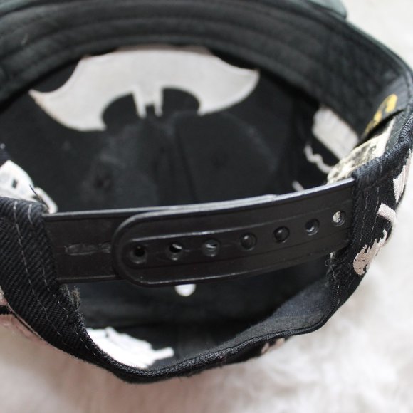 *VERY RARE* CHINA Black Batman Official Merch Snapback w/detailed embroidery - Picture 6 of 7